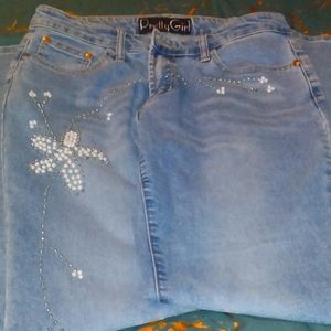 Pretty girl stretch jeans